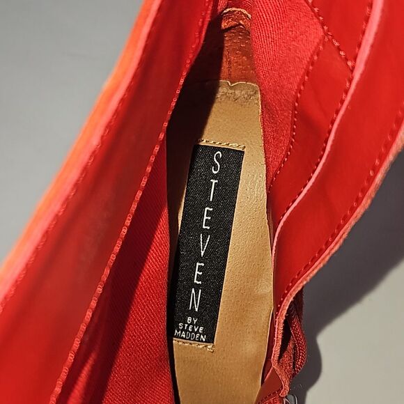 Steven By Steve Madden Red Suede Booties Woman's size 6 - Picture 13 of 16